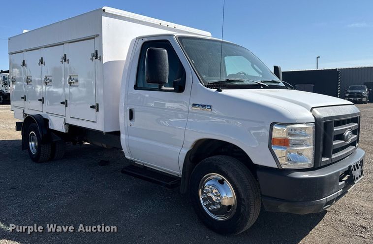 image for item EG2645 2018 Ford E450 Super Duty refrigerated truck
