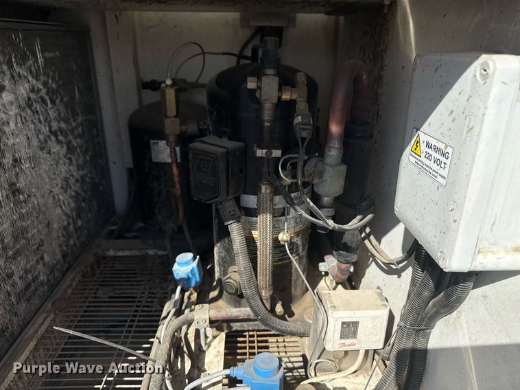 image for item EG2645 2018 Ford E450 Super Duty refrigerated truck