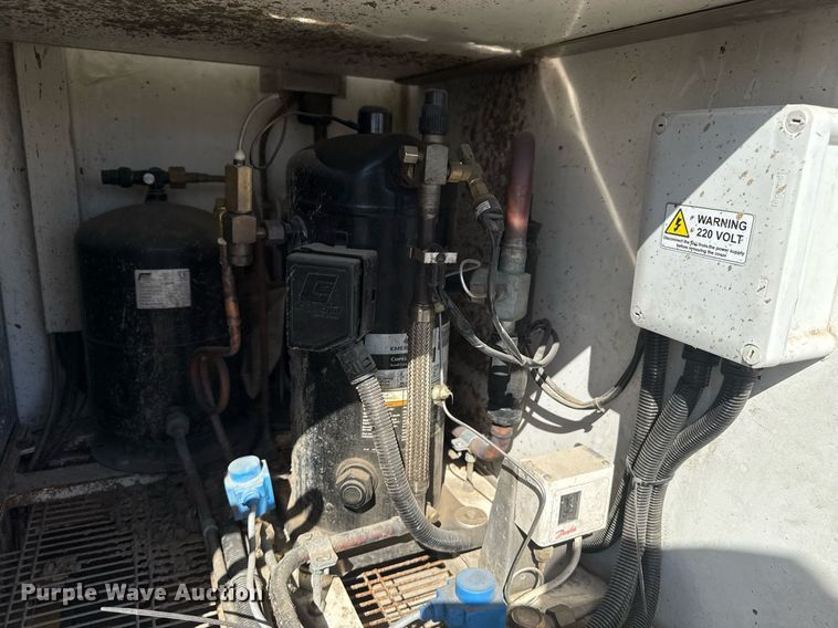 image for item EG2645 2018 Ford E450 Super Duty refrigerated truck