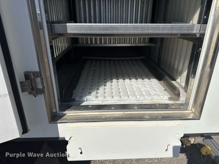 image for item EG2645 2018 Ford E450 Super Duty refrigerated truck