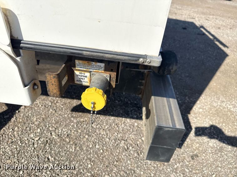 image for item EG2645 2018 Ford E450 Super Duty refrigerated truck