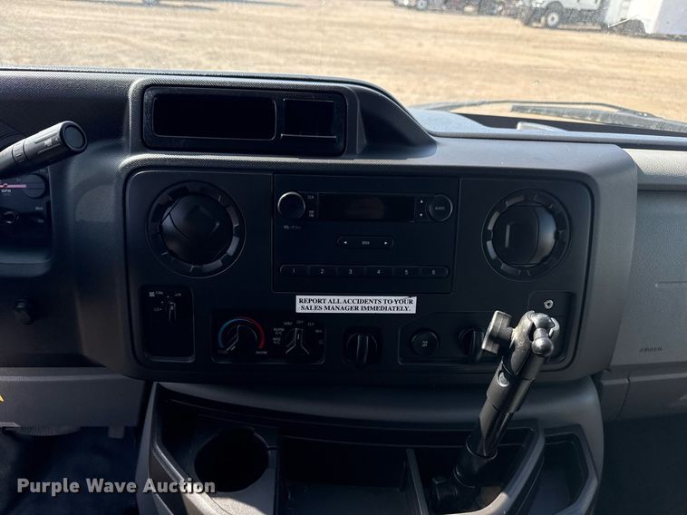 image for item EG2645 2018 Ford E450 Super Duty refrigerated truck