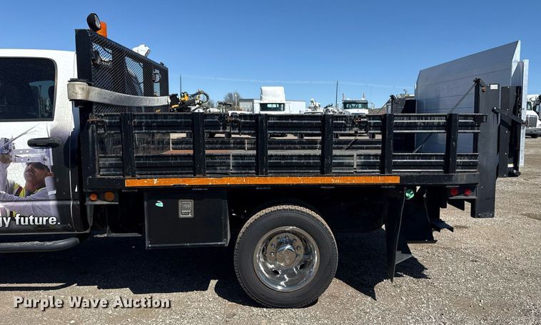 image for item EG2667 2009 Dodge Ram 5500 Quad Cab flatbed truck