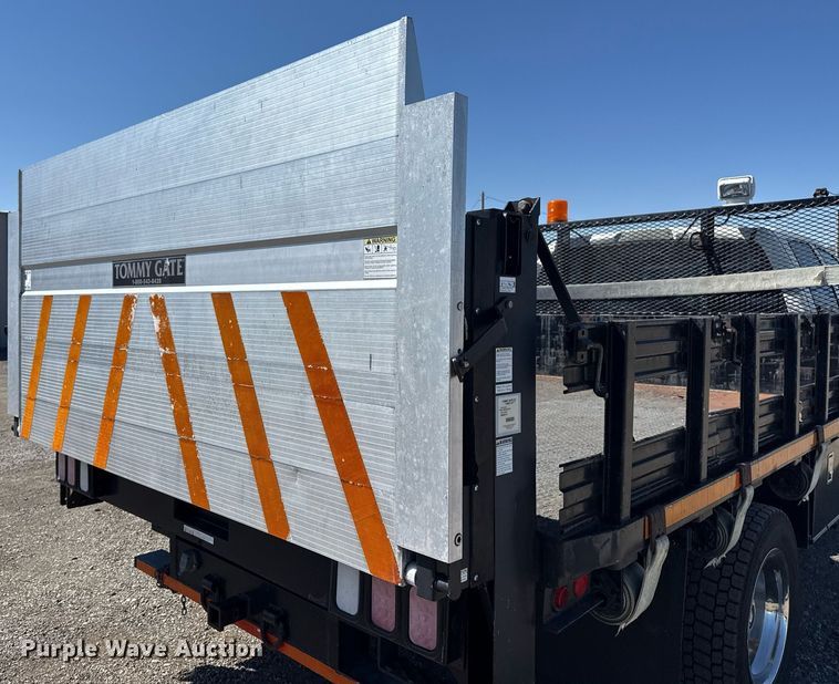 image for item EG2667 2009 Dodge Ram 5500 Quad Cab flatbed truck