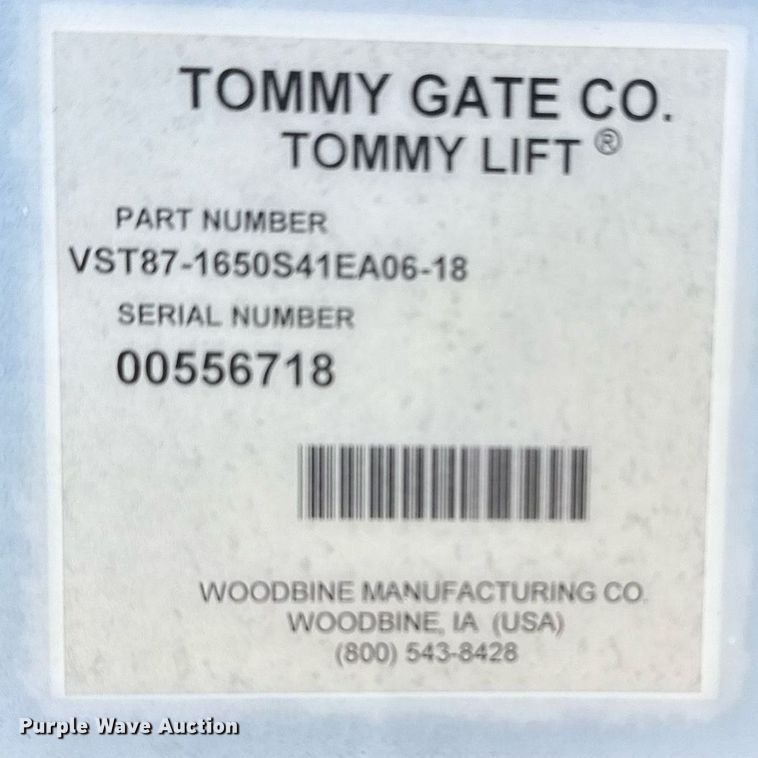 image for item EG2667 2009 Dodge Ram 5500 Quad Cab flatbed truck