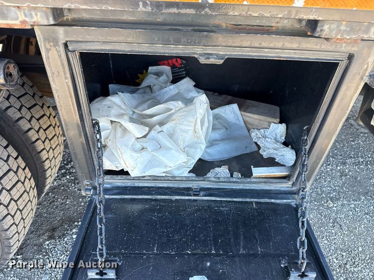 image for item EG2667 2009 Dodge Ram 5500 Quad Cab flatbed truck