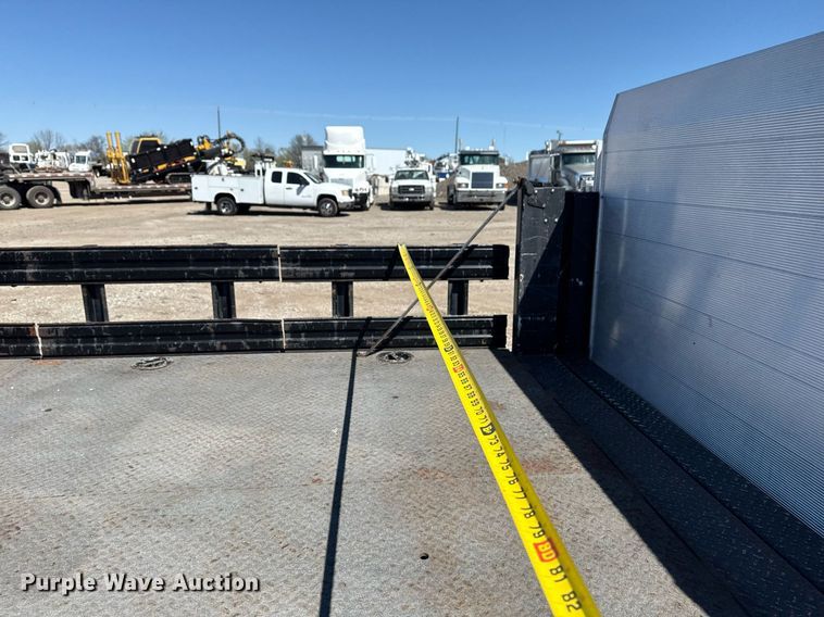 image for item EG2667 2009 Dodge Ram 5500 Quad Cab flatbed truck