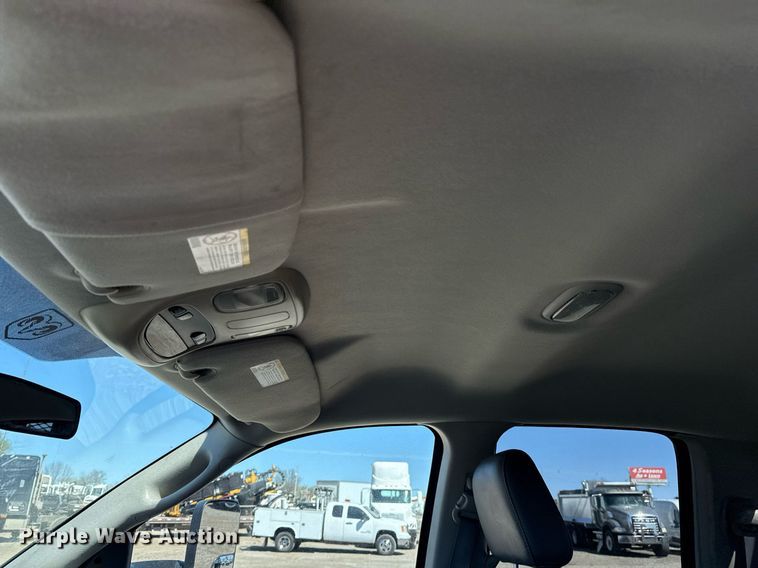 image for item EG2667 2009 Dodge Ram 5500 Quad Cab flatbed truck