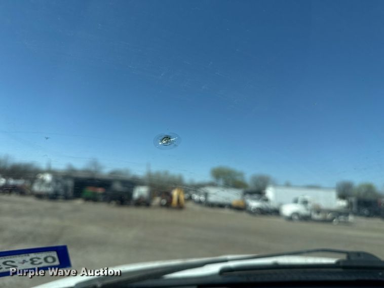 image for item EG2667 2009 Dodge Ram 5500 Quad Cab flatbed truck