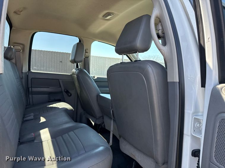 image for item EG2667 2009 Dodge Ram 5500 Quad Cab flatbed truck