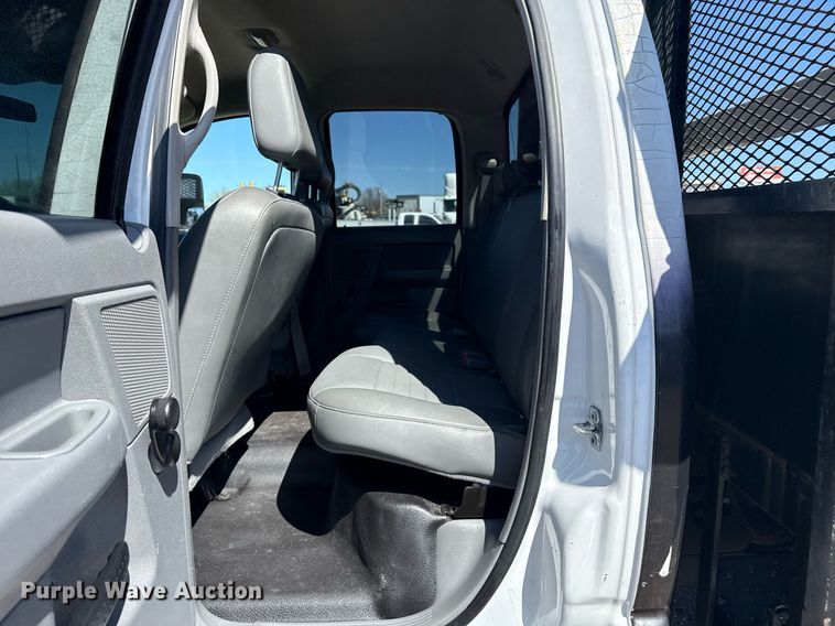 image for item EG2667 2009 Dodge Ram 5500 Quad Cab flatbed truck