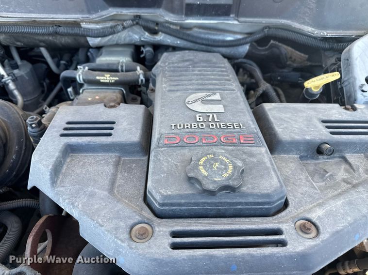 image for item EG2667 2009 Dodge Ram 5500 Quad Cab flatbed truck