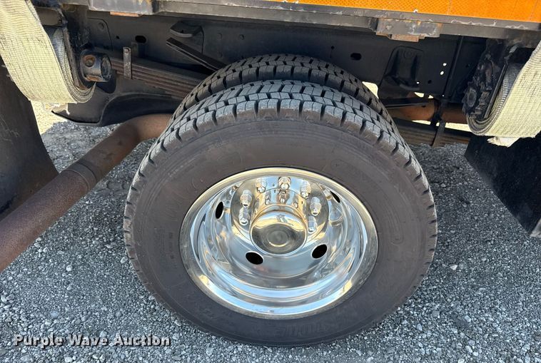 image for item EG2667 2009 Dodge Ram 5500 Quad Cab flatbed truck