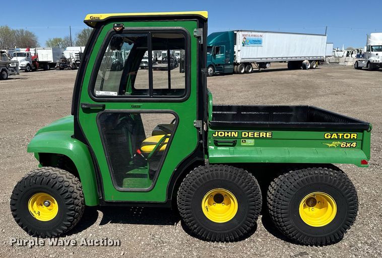 image for item EG5669 2002 John Deere Gator utility vehicle