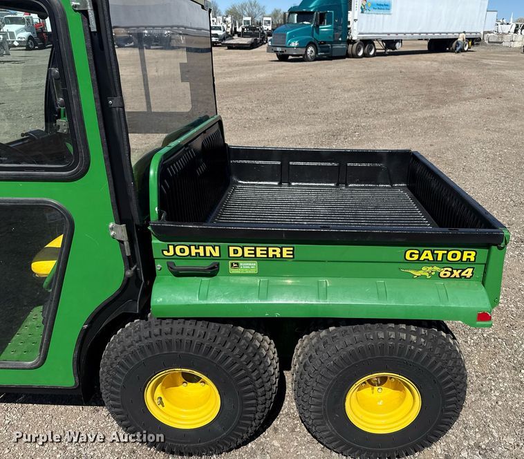 image for item EG5669 2002 John Deere Gator utility vehicle