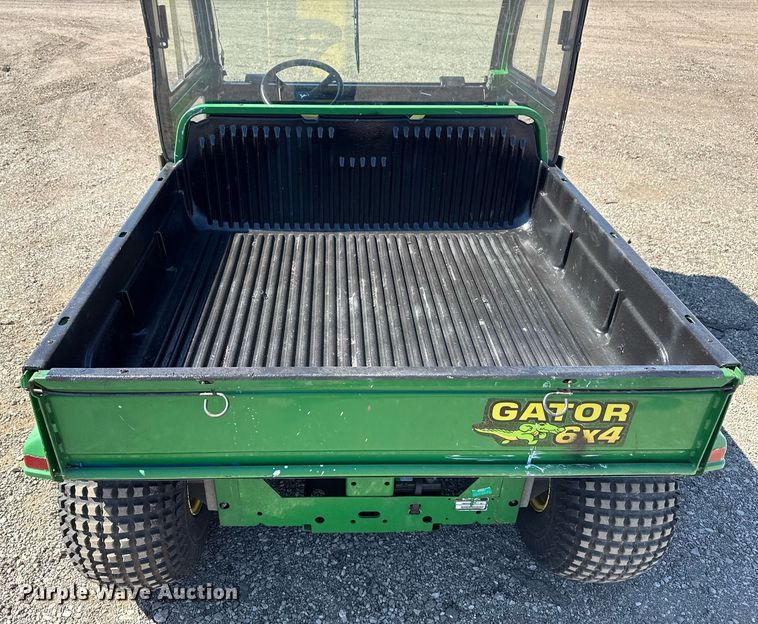 image for item EG5669 2002 John Deere Gator utility vehicle
