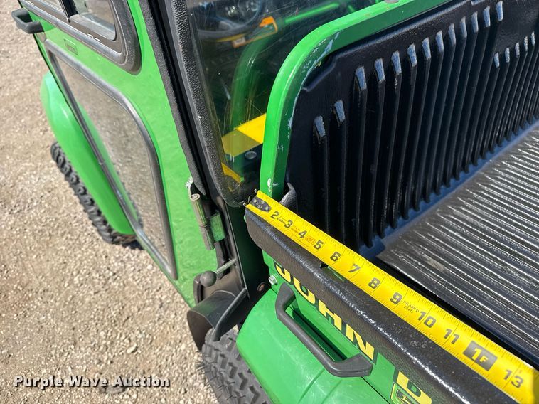 image for item EG5669 2002 John Deere Gator utility vehicle