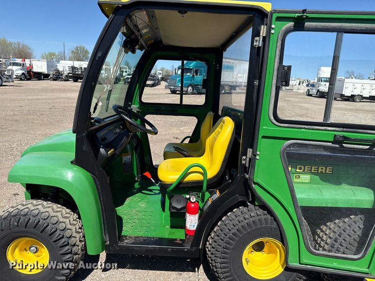 image for item EG5669 2002 John Deere Gator utility vehicle