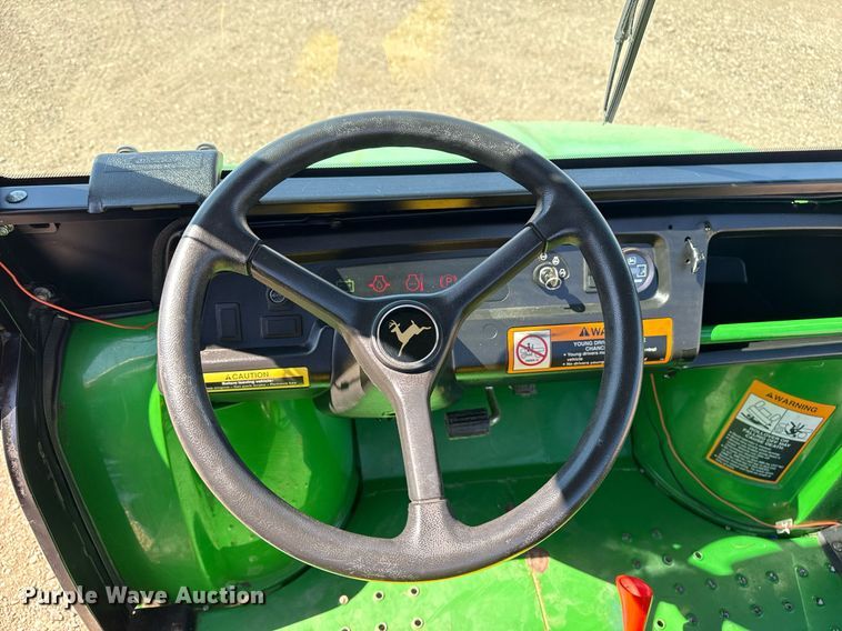 image for item EG5669 2002 John Deere Gator utility vehicle