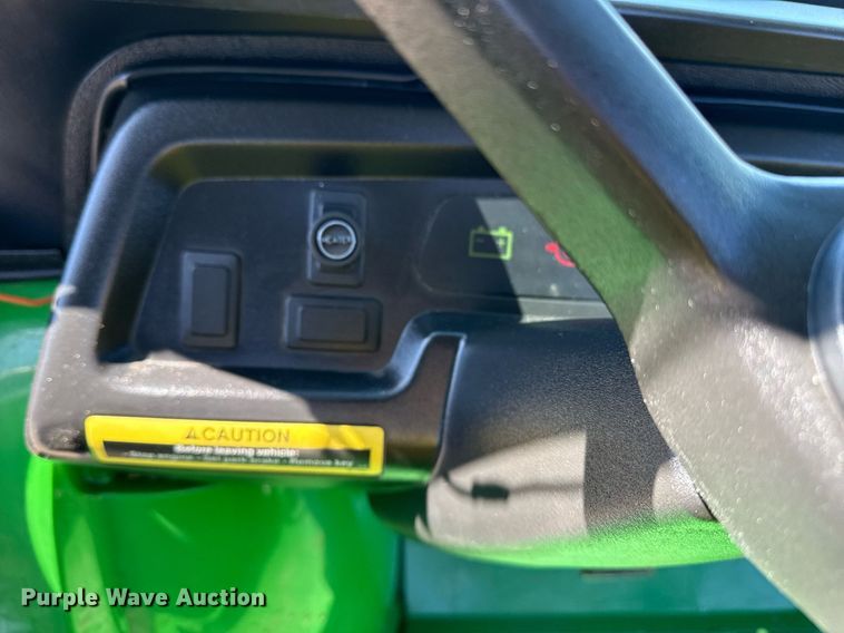 image for item EG5669 2002 John Deere Gator utility vehicle