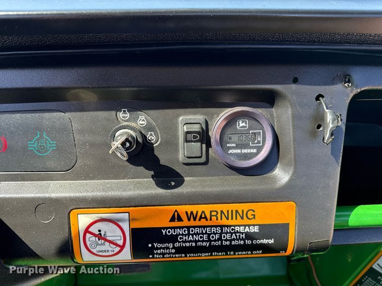 image for item EG5669 2002 John Deere Gator utility vehicle