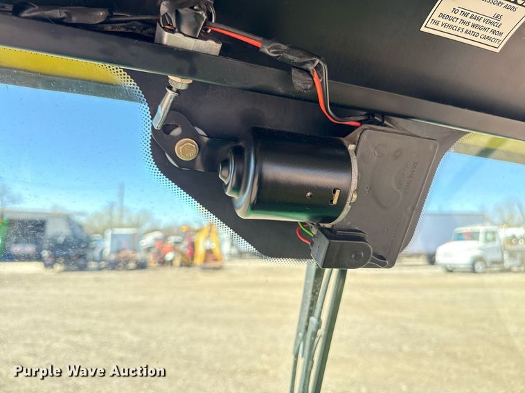 image for item EG5669 2002 John Deere Gator utility vehicle