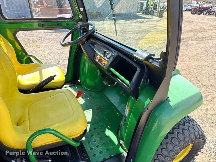 image for item EG5669 2002 John Deere Gator utility vehicle