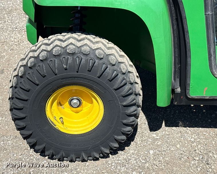 image for item EG5669 2002 John Deere Gator utility vehicle