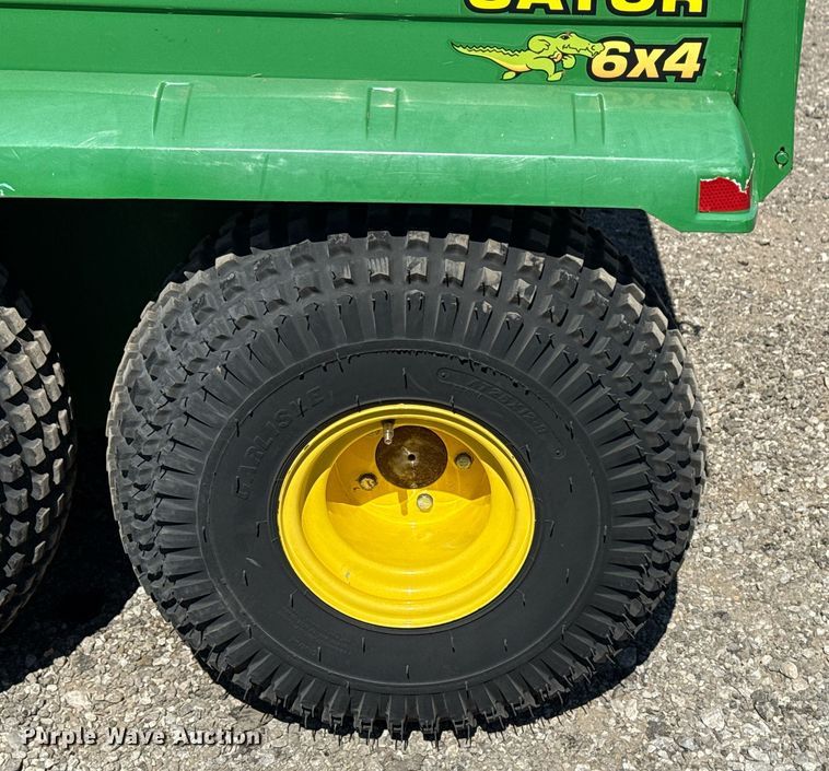 image for item EG5669 2002 John Deere Gator utility vehicle