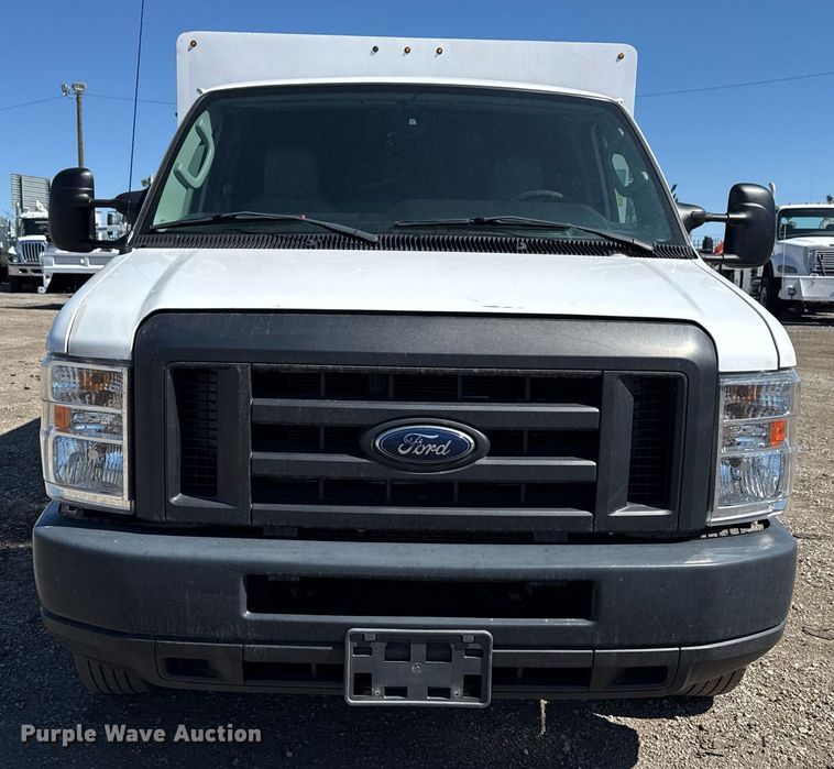 image for item EG5671 2018 Ford E450 Super Duty refrigerated truck