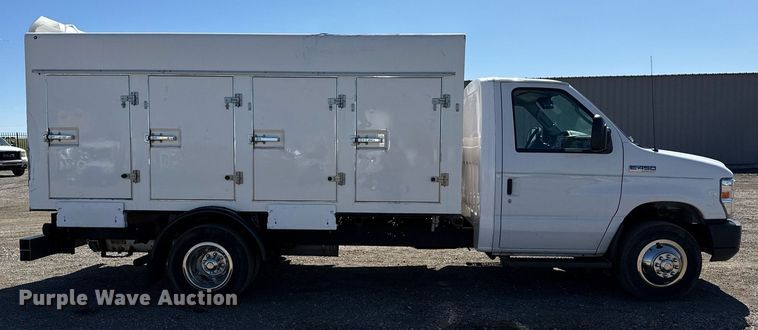 image for item EG5671 2018 Ford E450 Super Duty refrigerated truck
