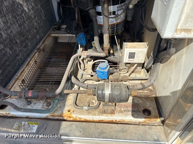 image for item EG5671 2018 Ford E450 Super Duty refrigerated truck