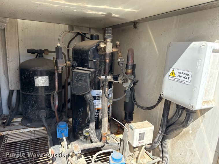 image for item EG5671 2018 Ford E450 Super Duty refrigerated truck