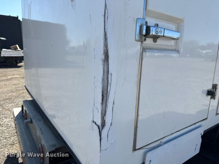 image for item EG5671 2018 Ford E450 Super Duty refrigerated truck