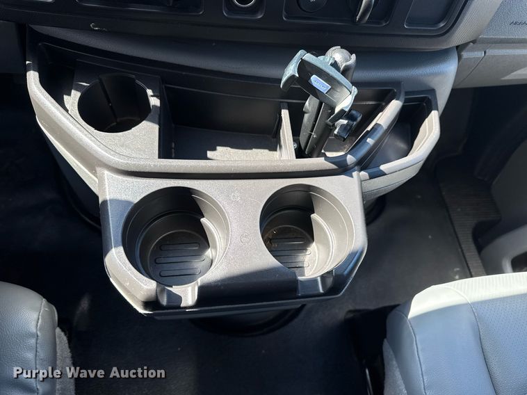 image for item EG5671 2018 Ford E450 Super Duty refrigerated truck