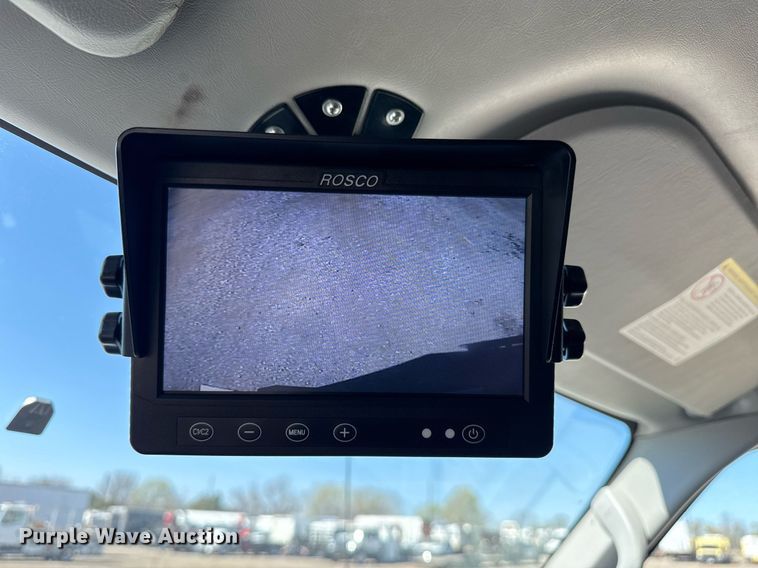 image for item EG5671 2018 Ford E450 Super Duty refrigerated truck