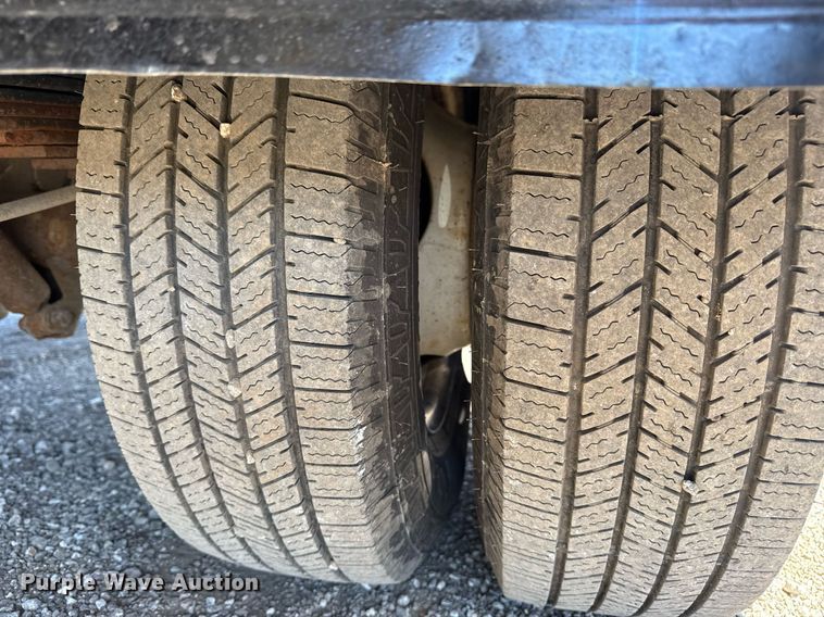 image for item EG5671 2018 Ford E450 Super Duty refrigerated truck