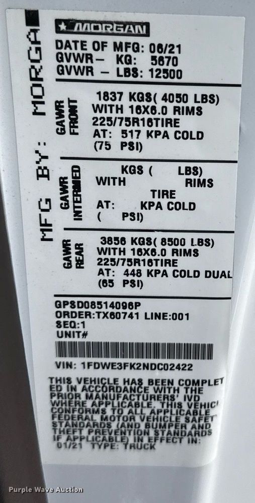 image for item EG5681 2022 Ford E350 Super Duty box truck