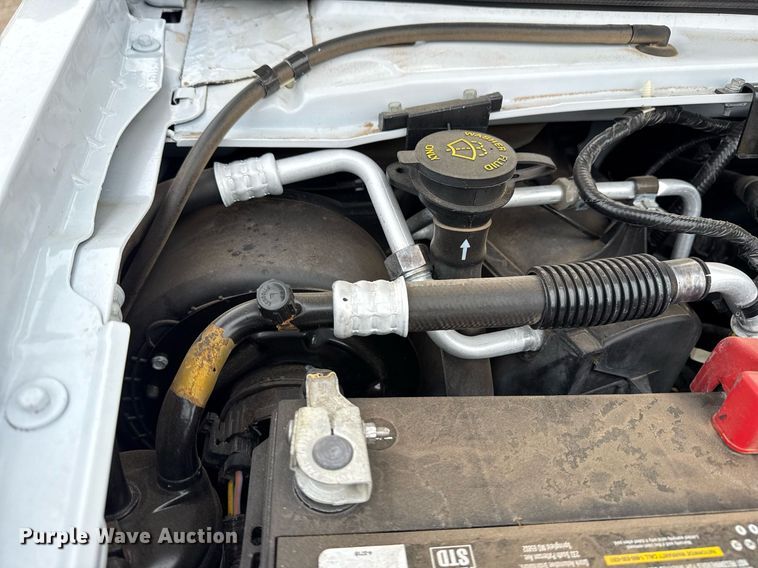 image for item EG5681 2022 Ford E350 Super Duty box truck