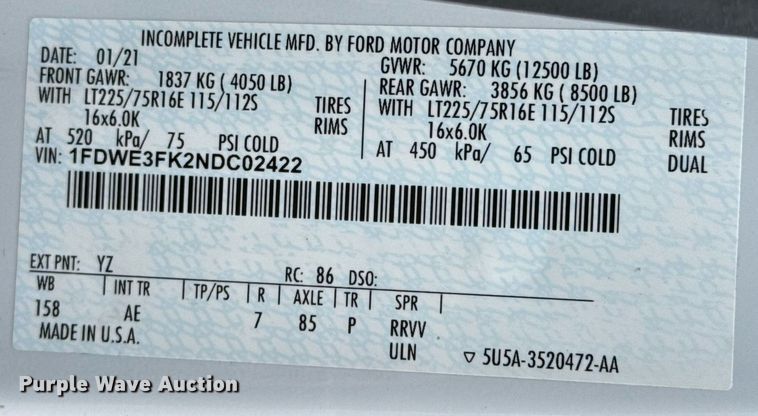image for item EG5681 2022 Ford E350 Super Duty box truck