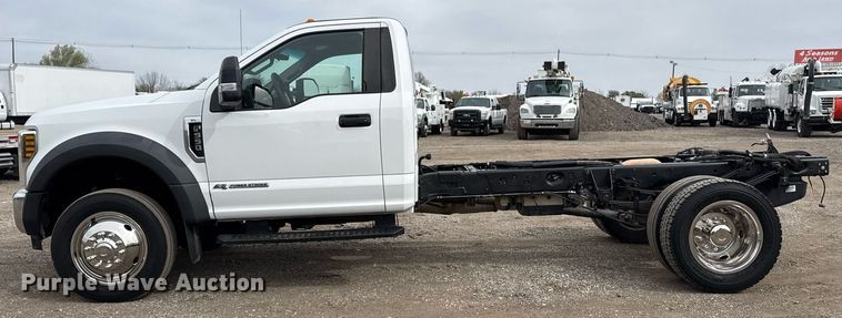 image for item EG5682 2018 Ford F550 Super Duty truck cab and chassis