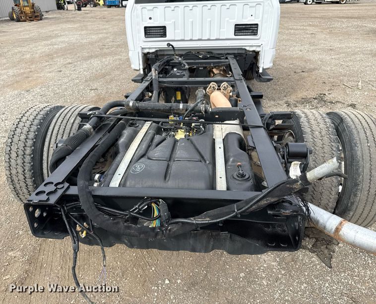 image for item EG5682 2018 Ford F550 Super Duty truck cab and chassis