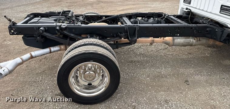 image for item EG5682 2018 Ford F550 Super Duty truck cab and chassis