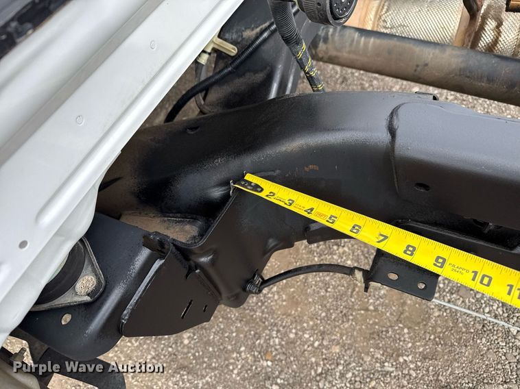 image for item EG5682 2018 Ford F550 Super Duty truck cab and chassis