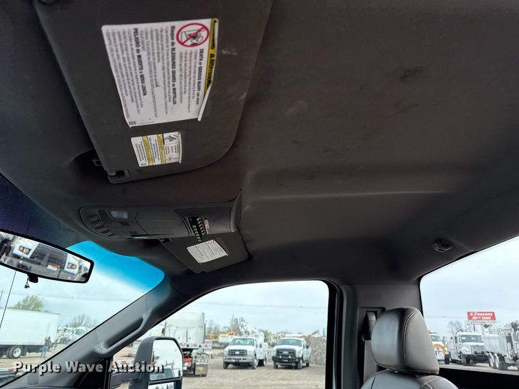 image for item EG5682 2018 Ford F550 Super Duty truck cab and chassis