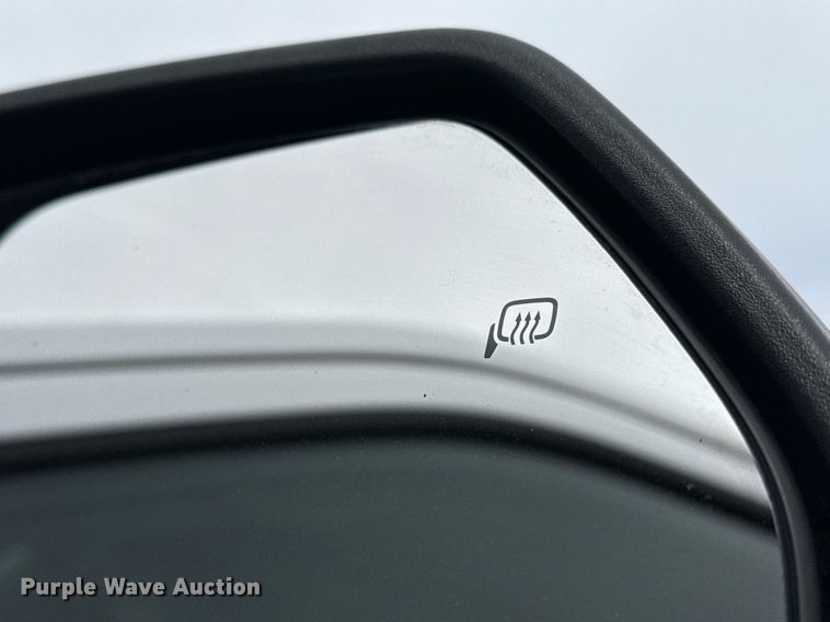 image for item EG5682 2018 Ford F550 Super Duty truck cab and chassis