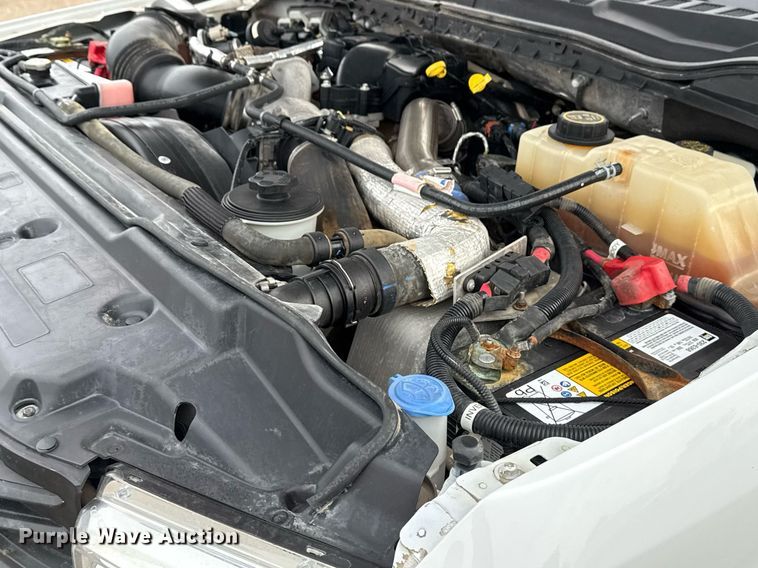 image for item EG5682 2018 Ford F550 Super Duty truck cab and chassis