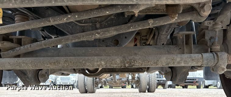 image for item EG5682 2018 Ford F550 Super Duty truck cab and chassis