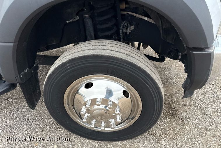 image for item EG5682 2018 Ford F550 Super Duty truck cab and chassis