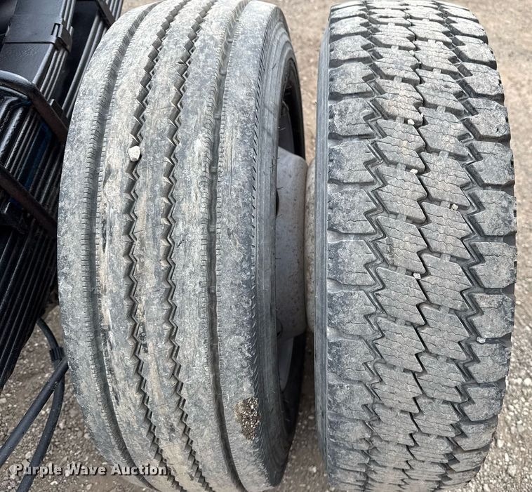 image for item EG5682 2018 Ford F550 Super Duty truck cab and chassis